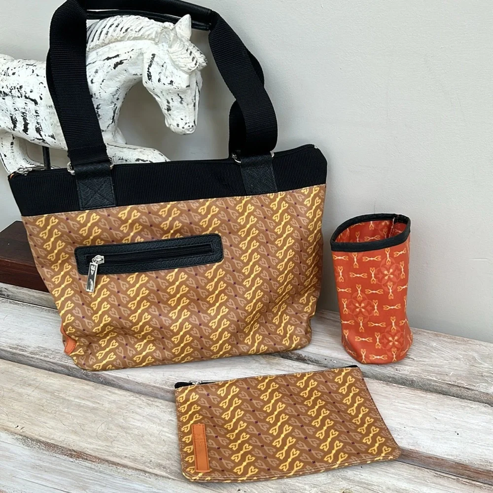 MICHELE & YVETTE OILCLOTH Handbag, Pouch & Drink Cover - Picture 2 of 10